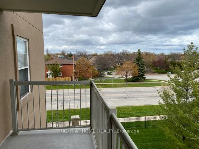 1460, Bishops, 1007 - GA Glen Abbey, Oakville