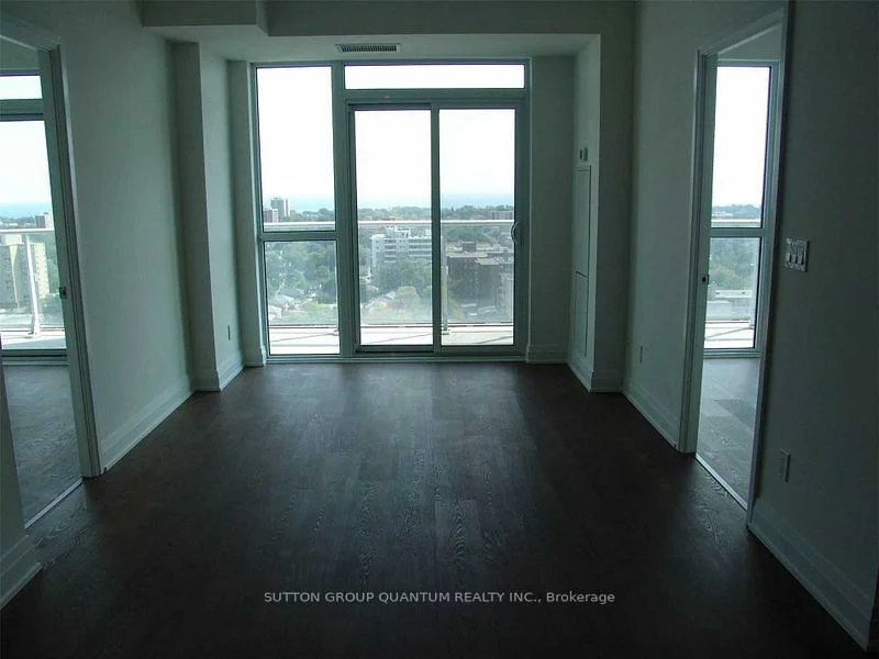 55, Speers, 1002 - CO Central, Oakville