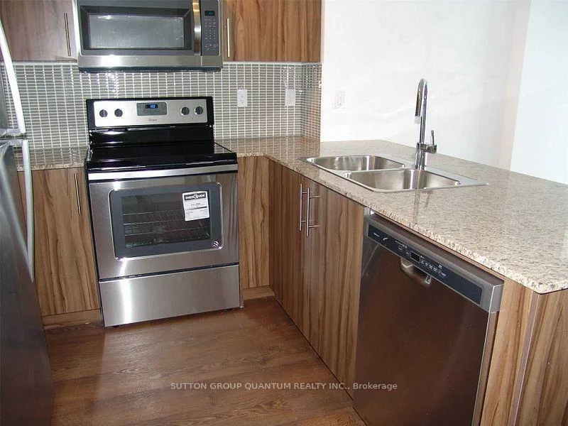 55, Speers, 1002 - CO Central, Oakville