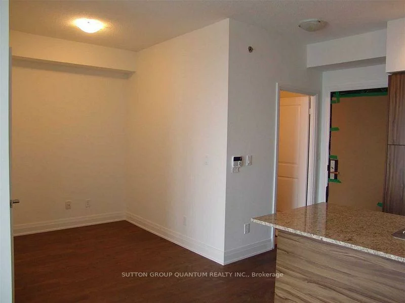 55, Speers, 1002 - CO Central, Oakville