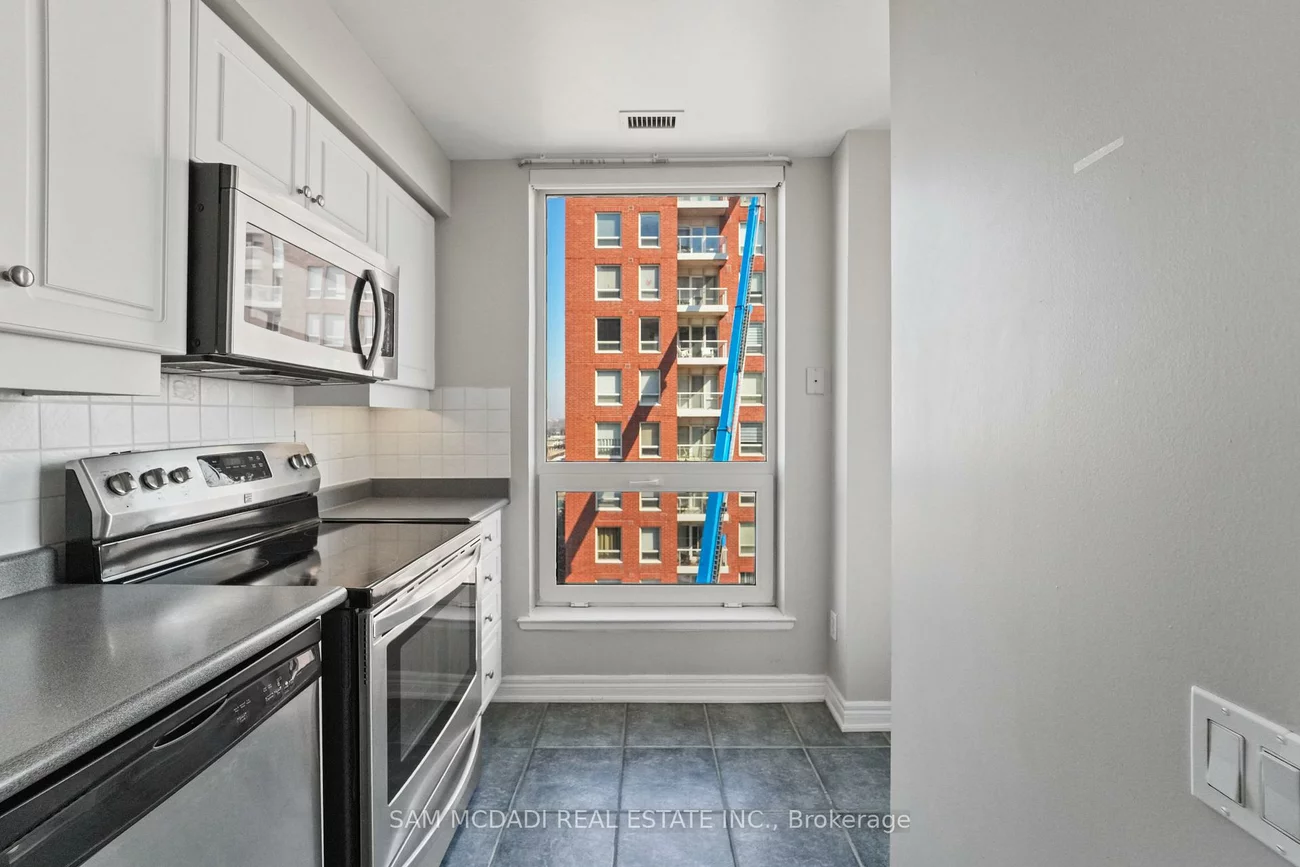 50, Old Mill, 1013 - OO Old Oakville, Oakville