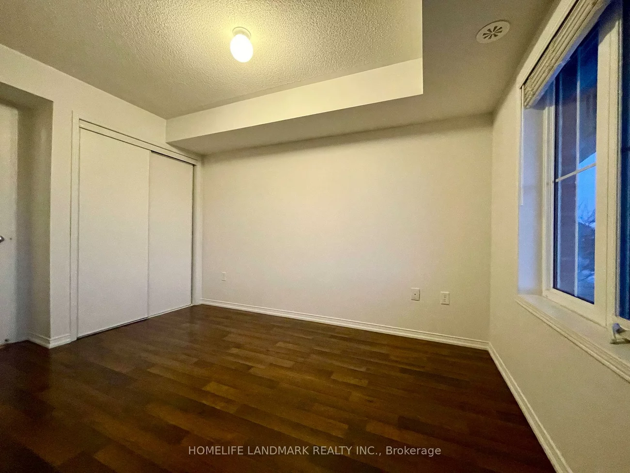 2496, Post, 1015 - RO River Oaks, Oakville