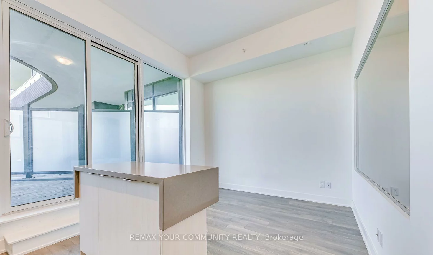 2485, Taunton, 1015 - RO River Oaks, Oakville