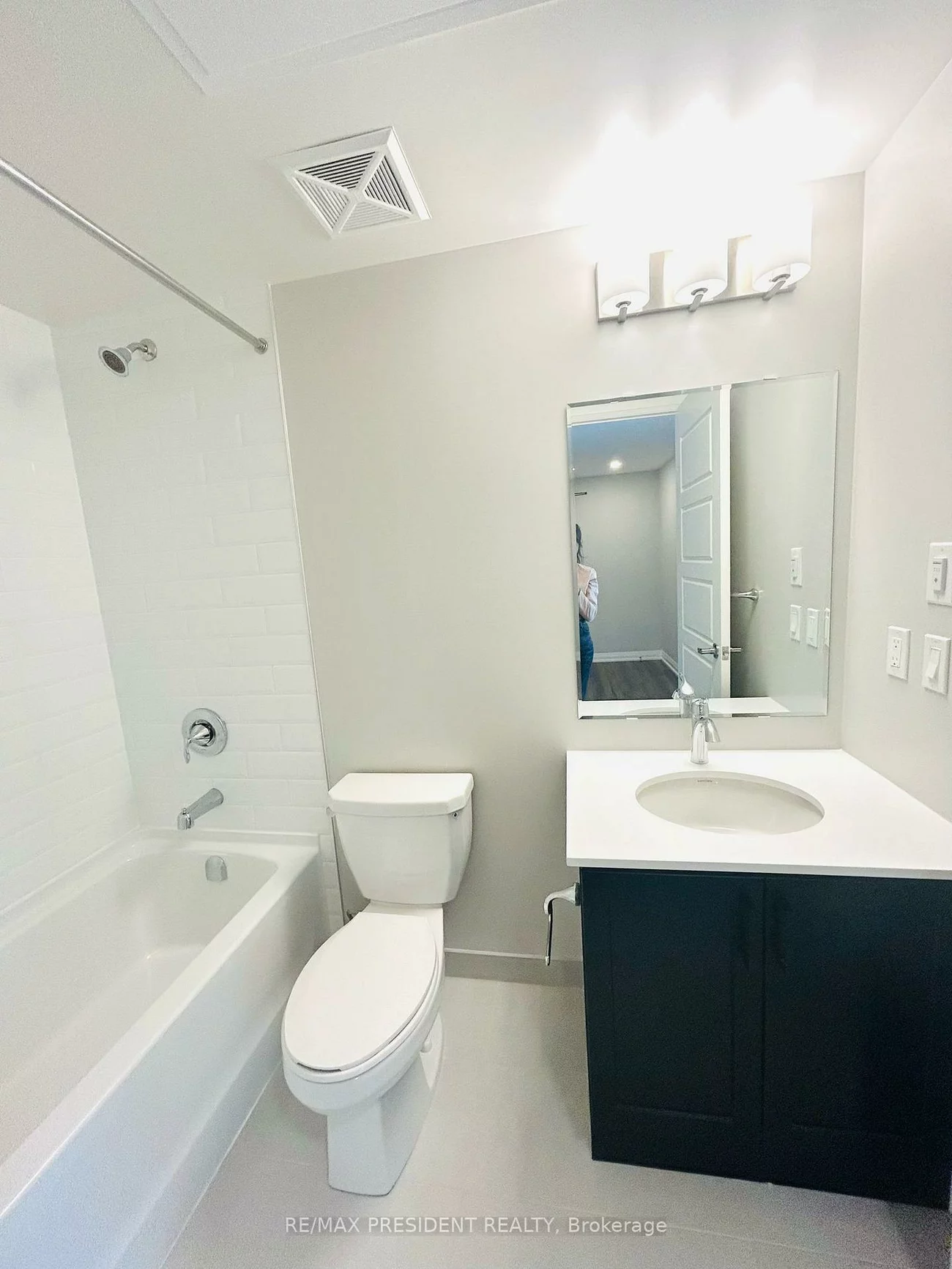 3006, William Cutmore, 1010 - JM Joshua Meadows, Oakville