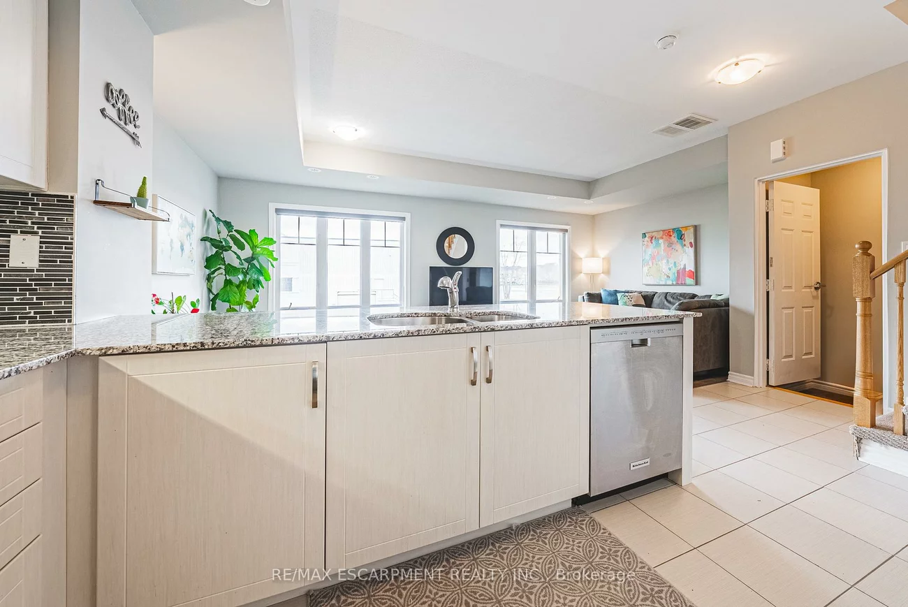 2420, Baronwood, 1019 - WM Westmount, Oakville