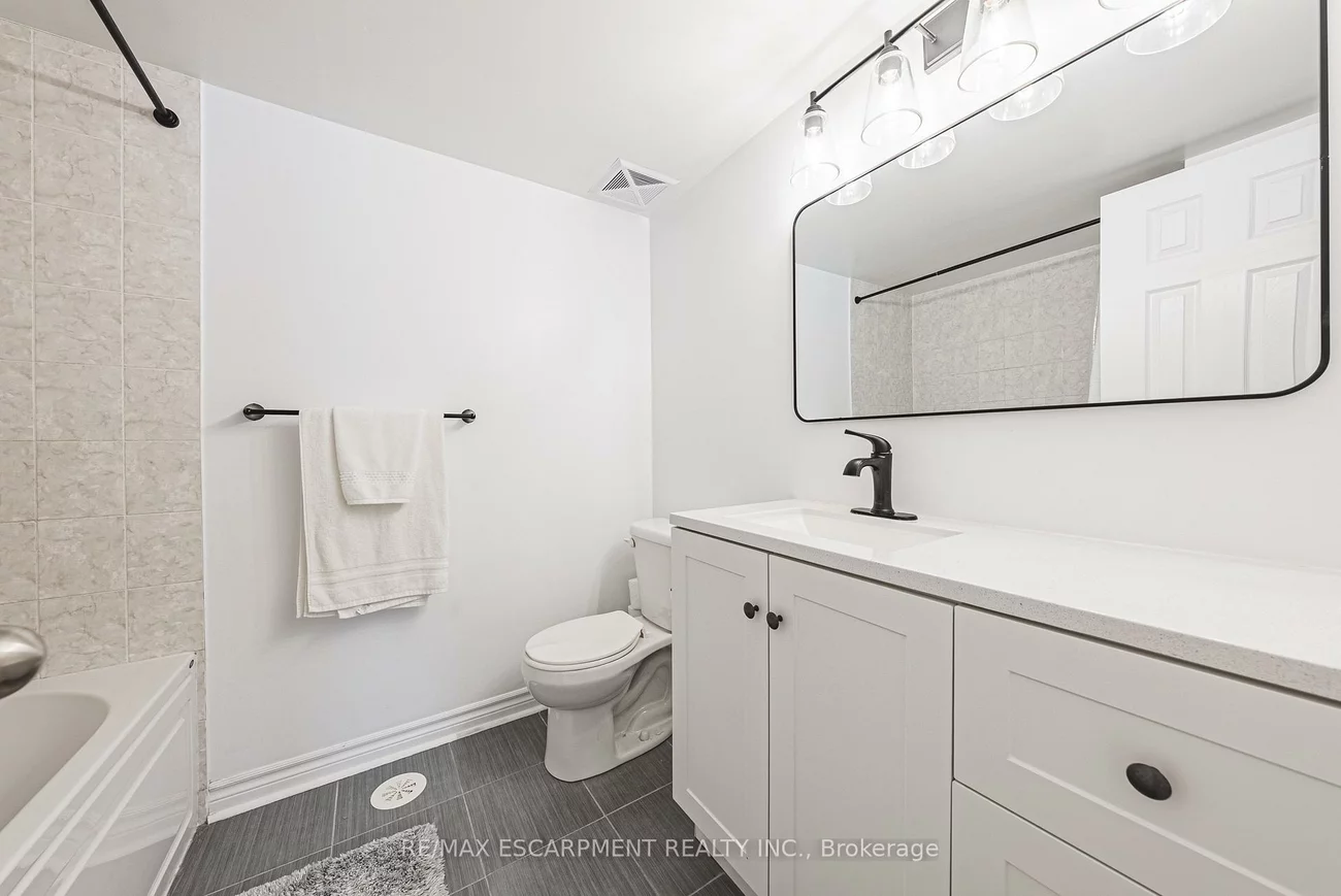 2420, Baronwood, 1019 - WM Westmount, Oakville