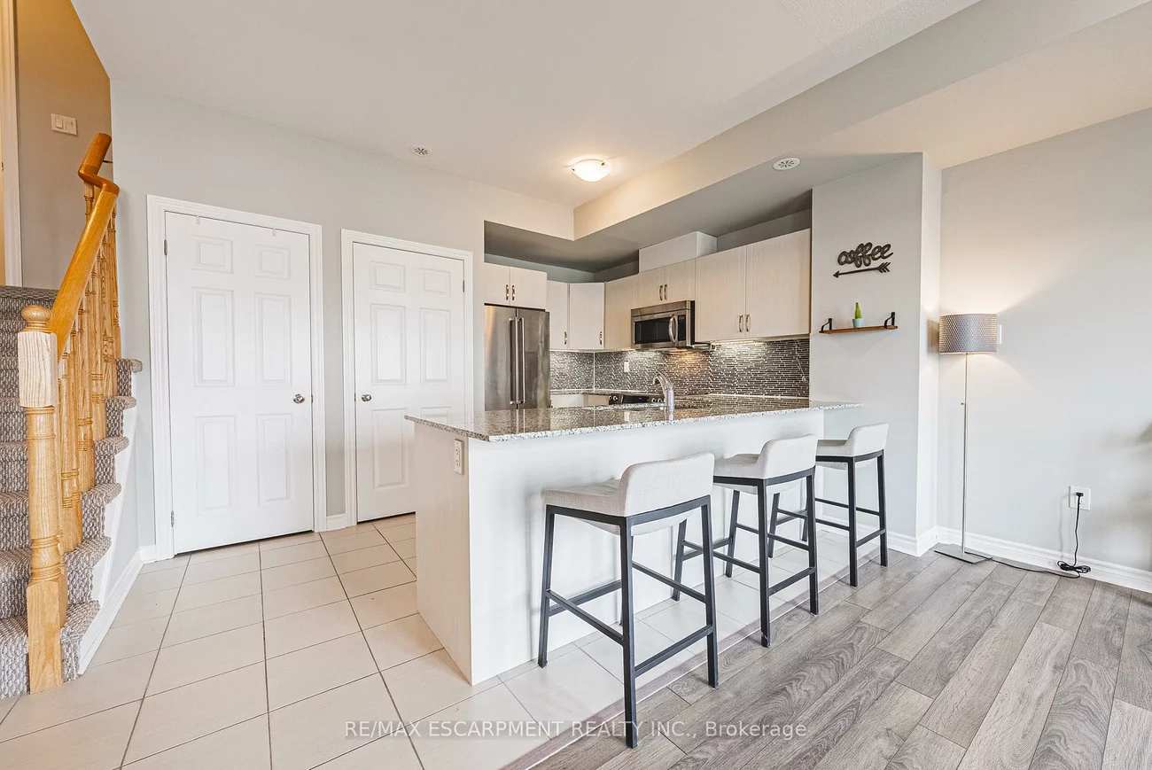 2420, Baronwood, 1019 - WM Westmount, Oakville