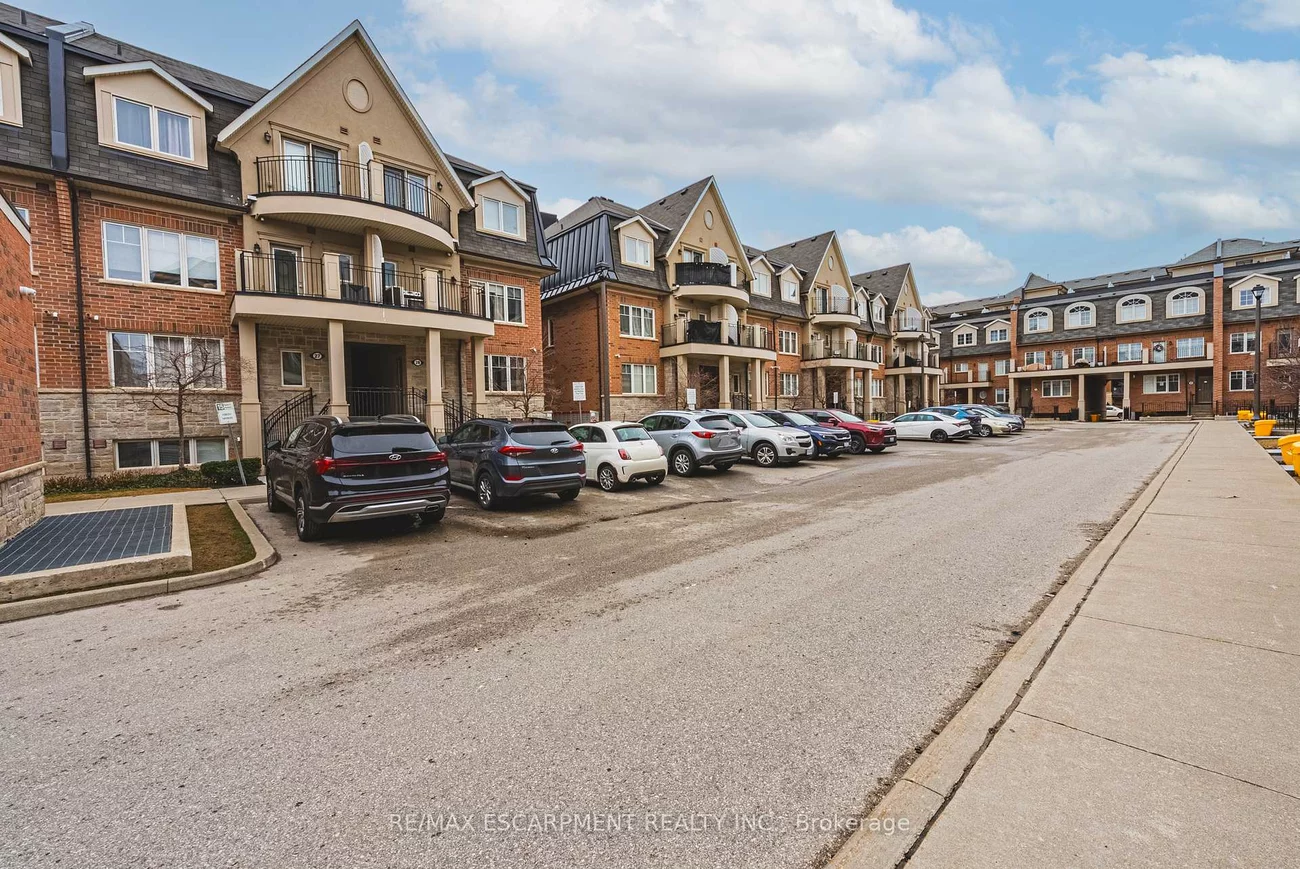 2420, Baronwood, 1019 - WM Westmount, Oakville