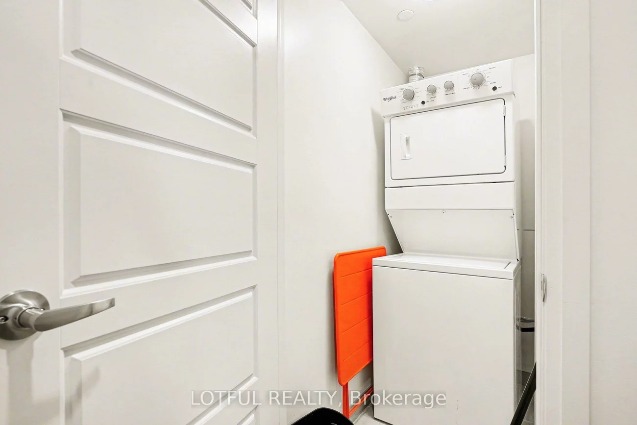 1415, Dundas, 1010 - JM Joshua Meadows, Oakville