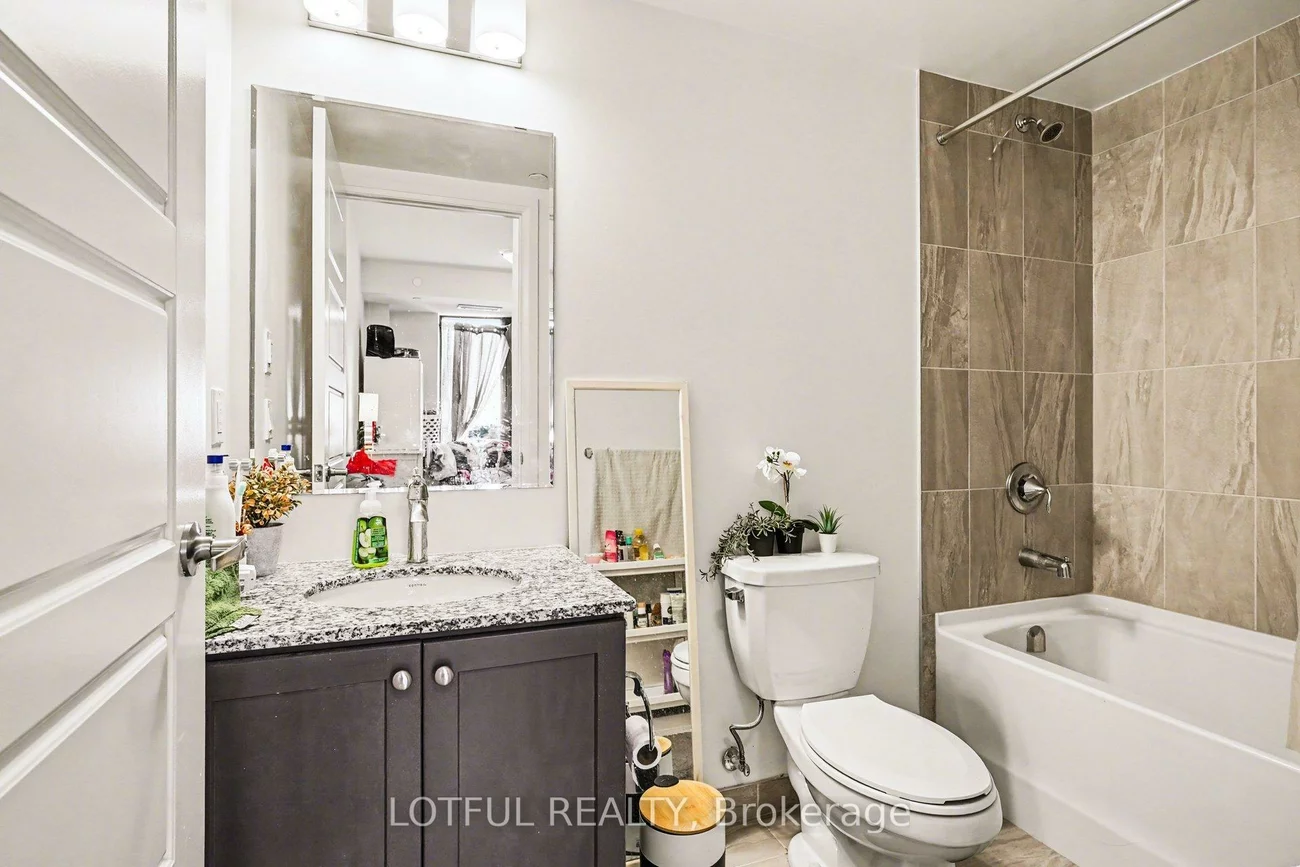 1415, Dundas, 1010 - JM Joshua Meadows, Oakville