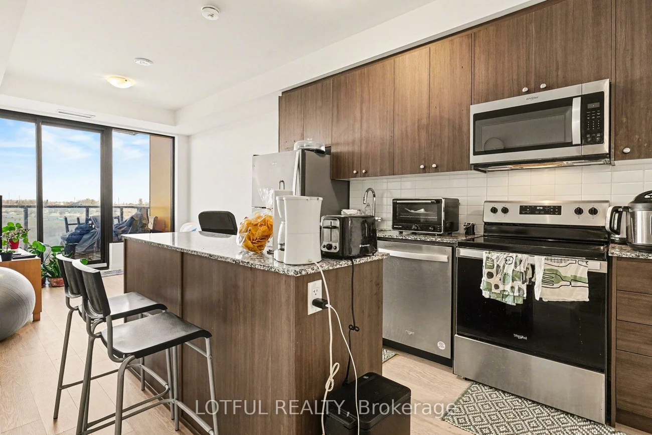 1415, Dundas, 1010 - JM Joshua Meadows, Oakville