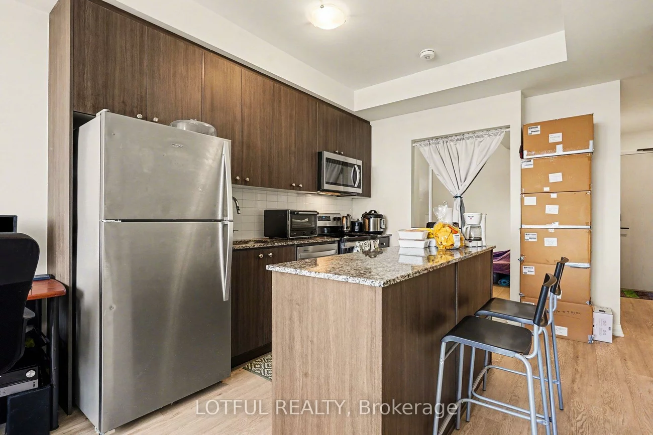 1415, Dundas, 1010 - JM Joshua Meadows, Oakville