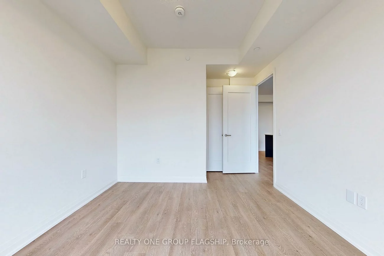 509, Dundas, 1010 - JM Joshua Meadows, Oakville