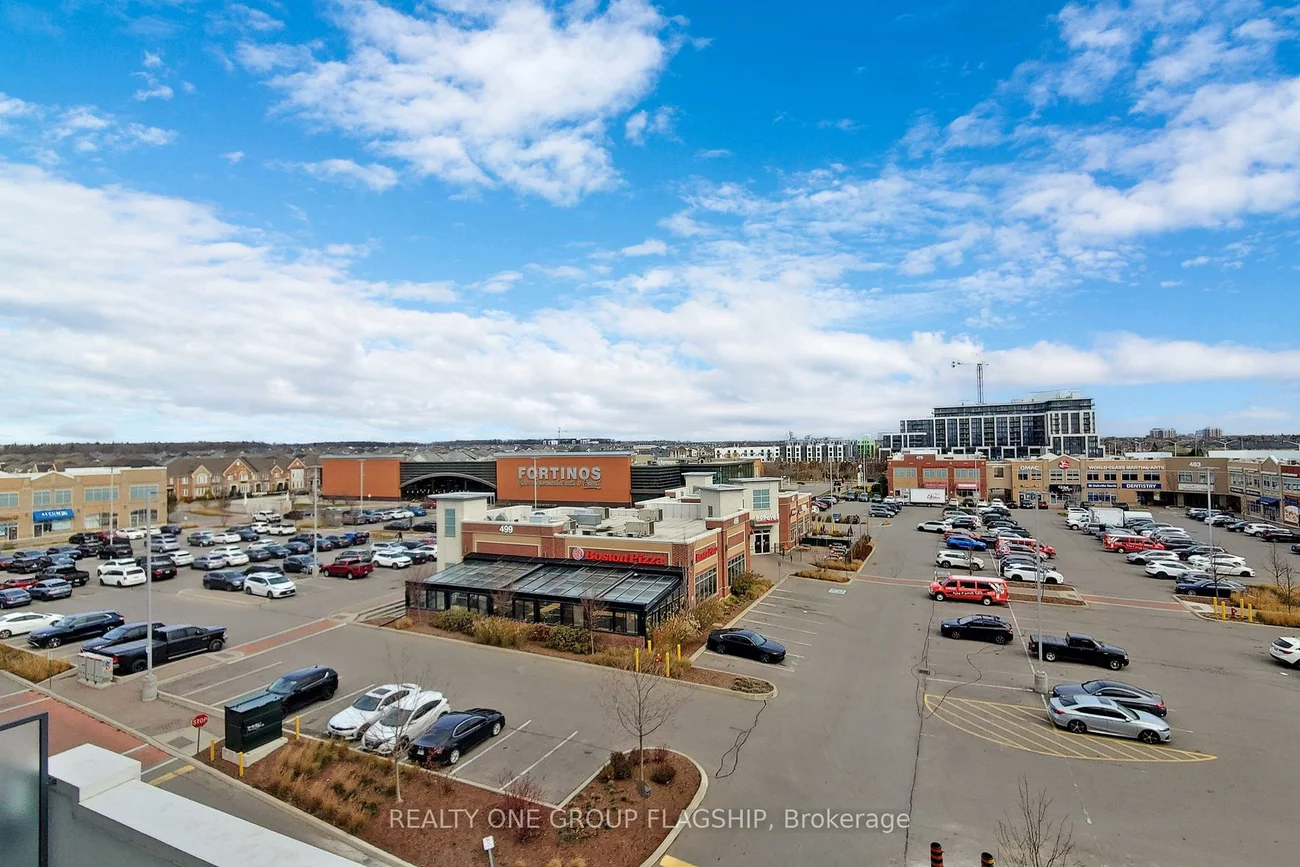 509, Dundas, 1010 - JM Joshua Meadows, Oakville