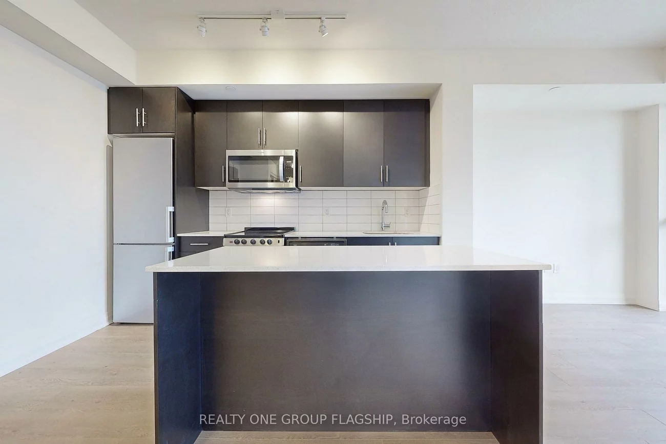 509, Dundas, 1010 - JM Joshua Meadows, Oakville