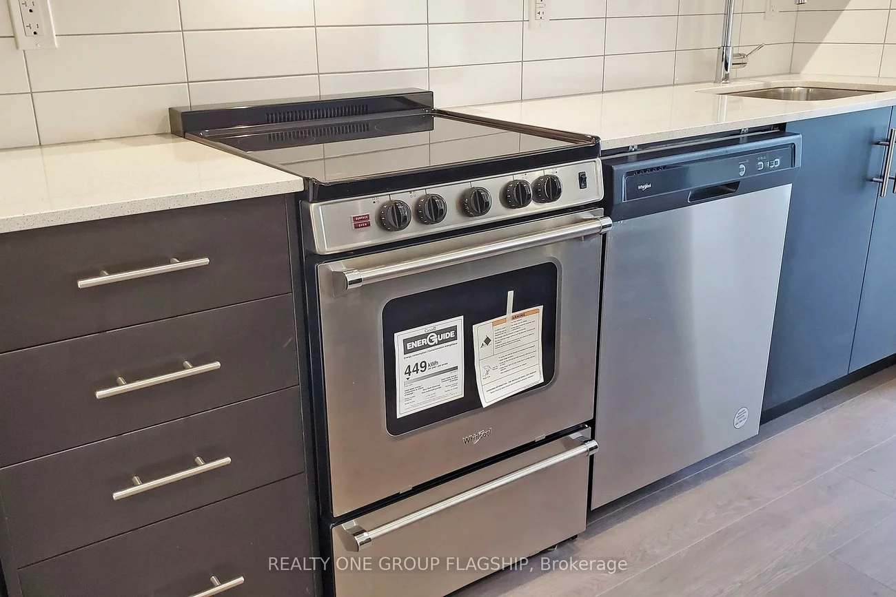 509, Dundas, 1010 - JM Joshua Meadows, Oakville