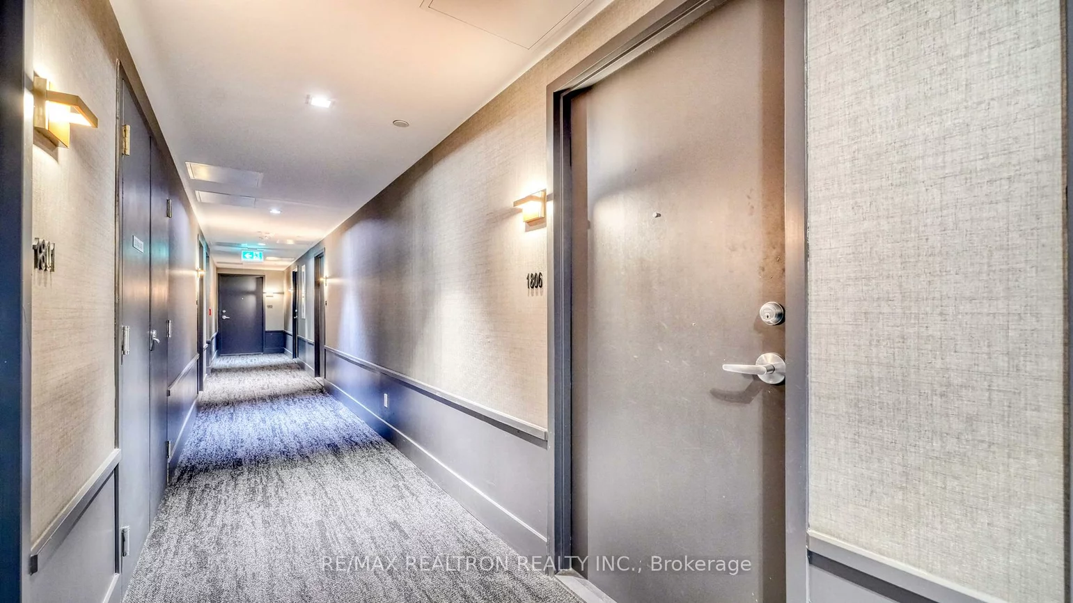 297, Oak Walk, 1015 - RO River Oaks, Oakville