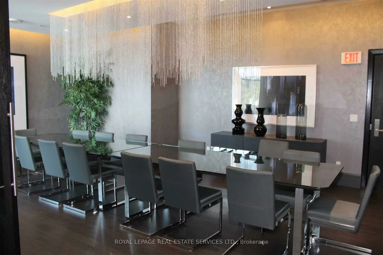 55, Speers, 1002 - CO Central, Oakville