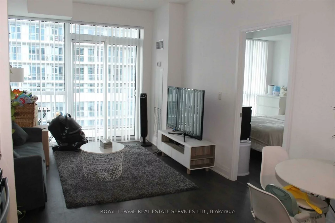 55, Speers, 1002 - CO Central, Oakville