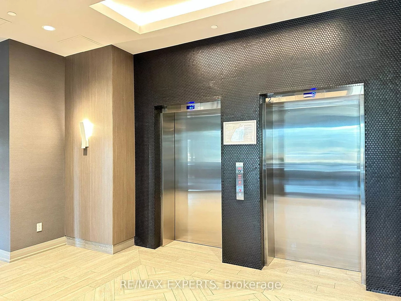 95, Dundas, 1008 - GO Glenorchy, Oakville