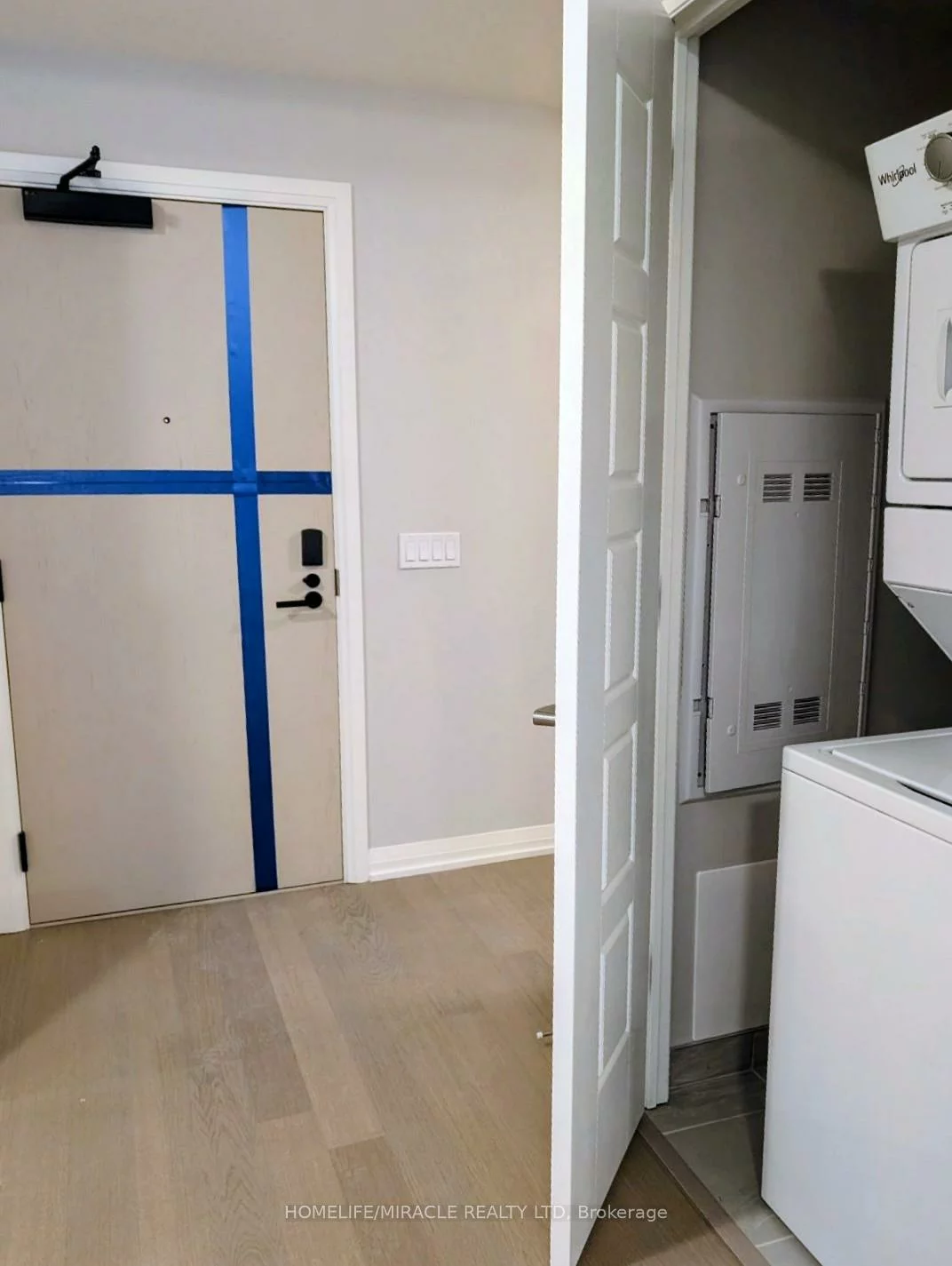 1415, Dundas, 1010 - JM Joshua Meadows, Oakville