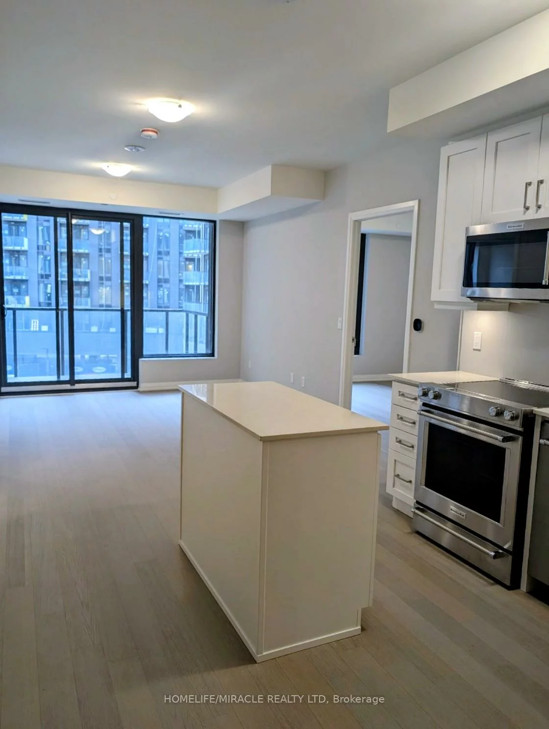 1415, Dundas, 1010 - JM Joshua Meadows, Oakville