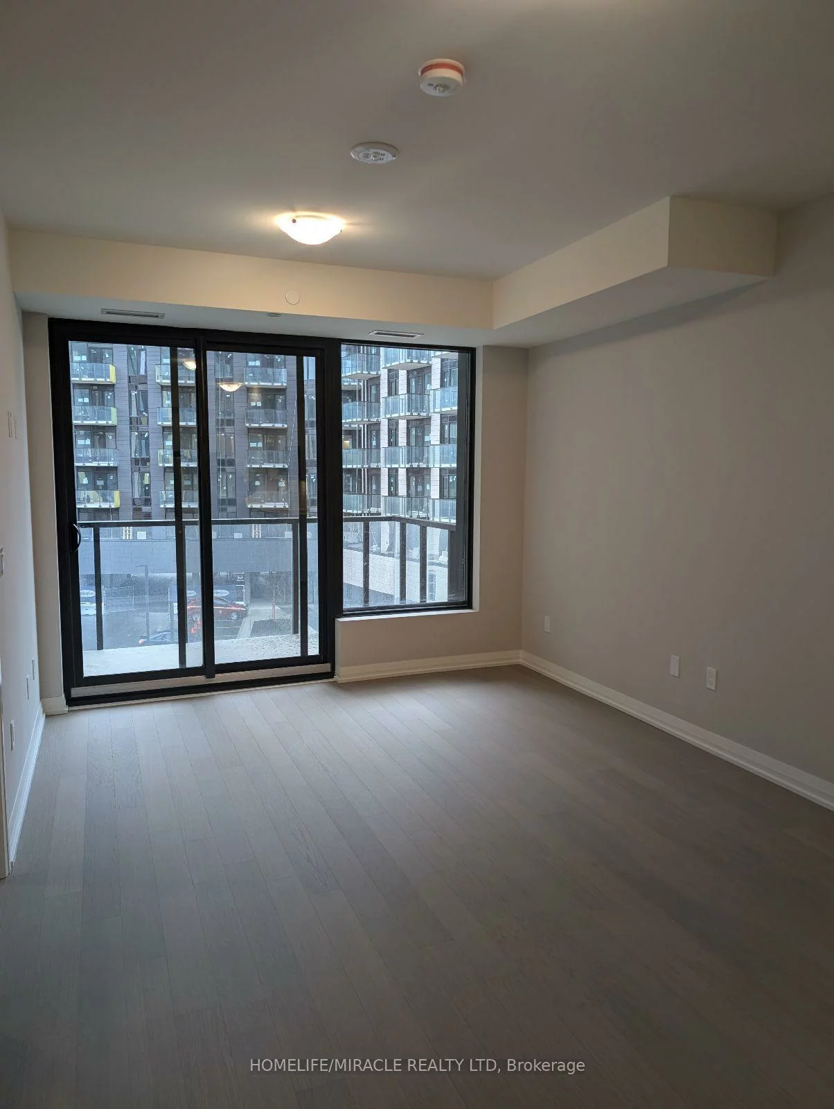 1415, Dundas, 1010 - JM Joshua Meadows, Oakville