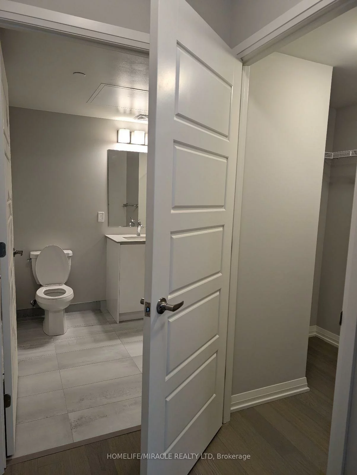 1415, Dundas, 1010 - JM Joshua Meadows, Oakville