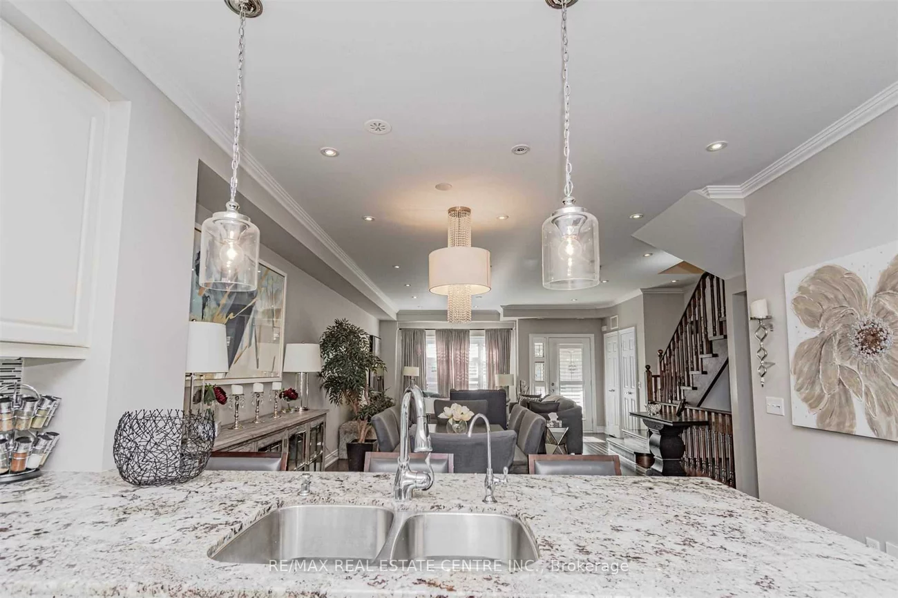 2460, Prince Michael, 1009 - JC Joshua Creek, Oakville