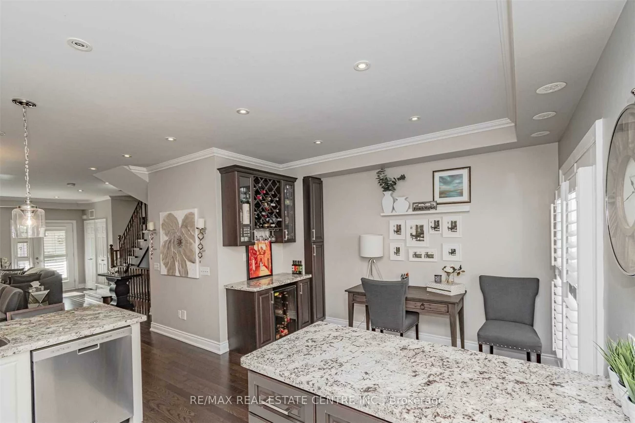 2460, Prince Michael, 1009 - JC Joshua Creek, Oakville