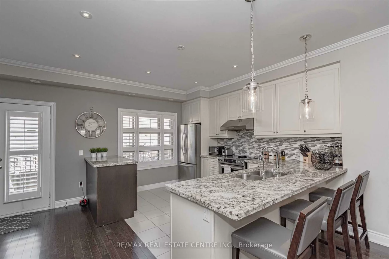 2460, Prince Michael, 1009 - JC Joshua Creek, Oakville