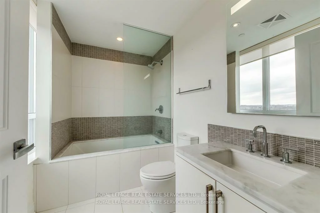 3500, Lakeshore, 1001 - BR Bronte, Oakville