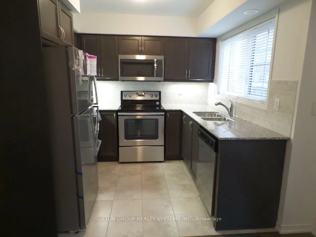 2472, Post, 1015 - RO River Oaks, Oakville