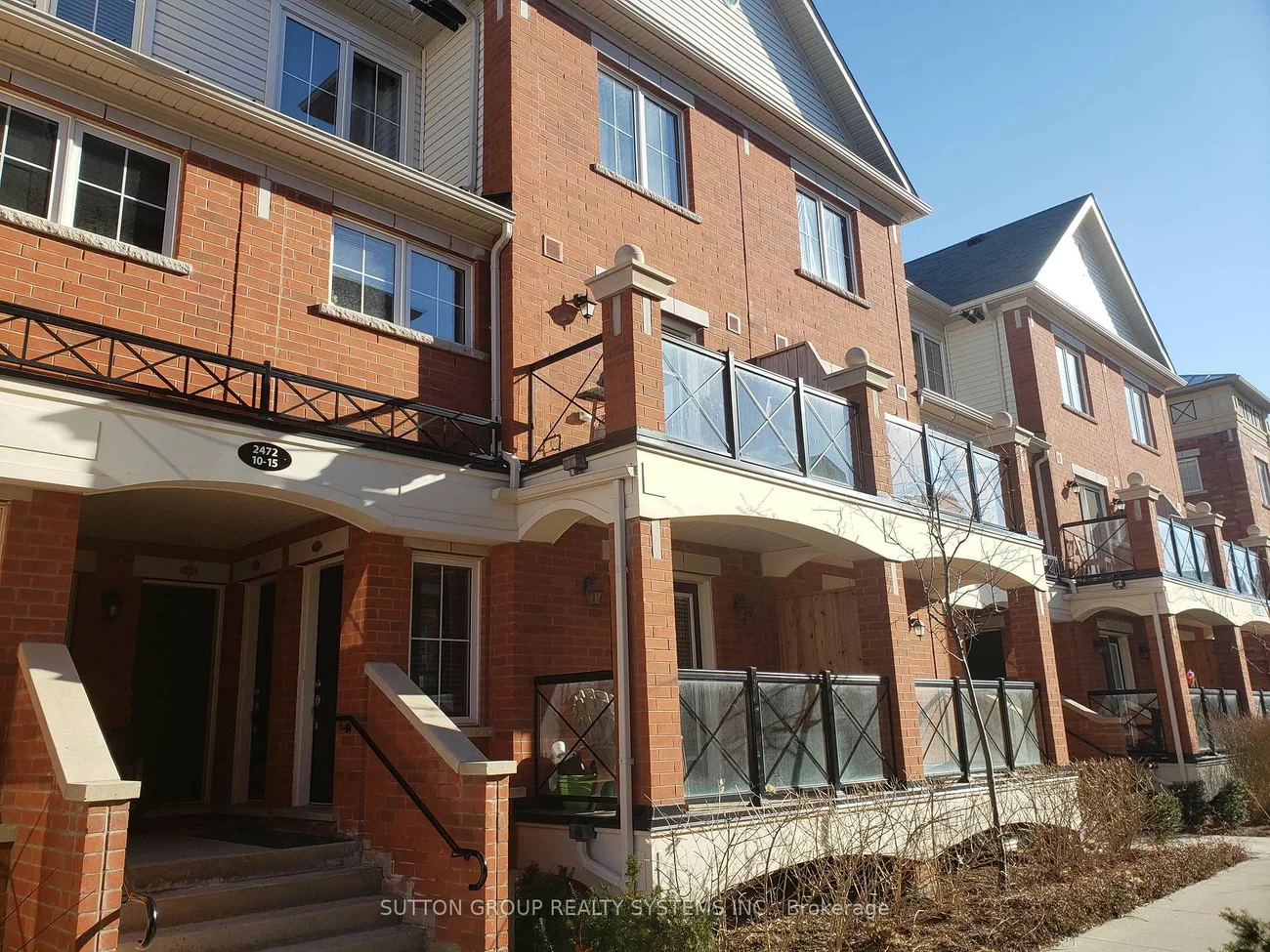 2472, Post, 1015 - RO River Oaks, Oakville