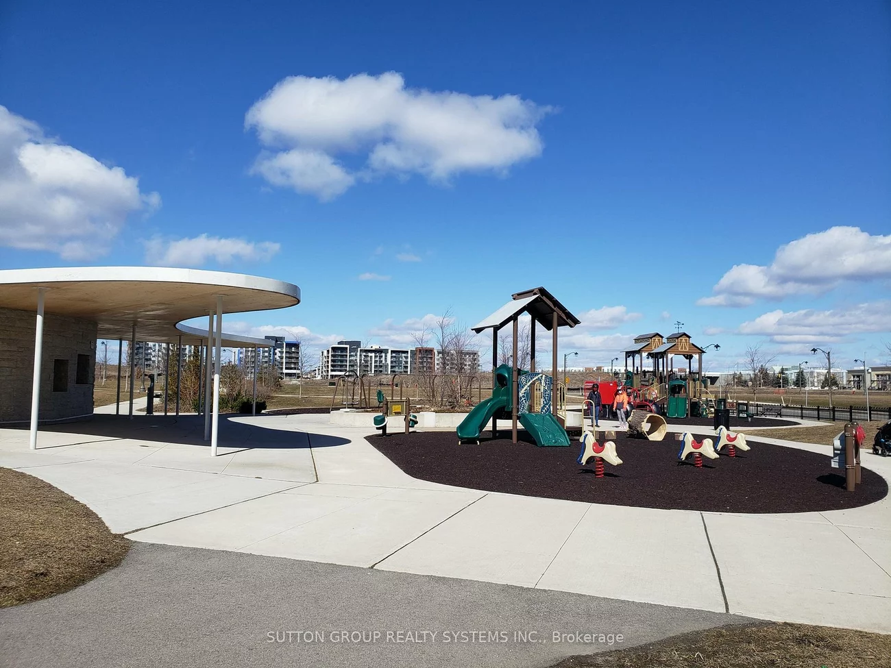 2472, Post, 1015 - RO River Oaks, Oakville