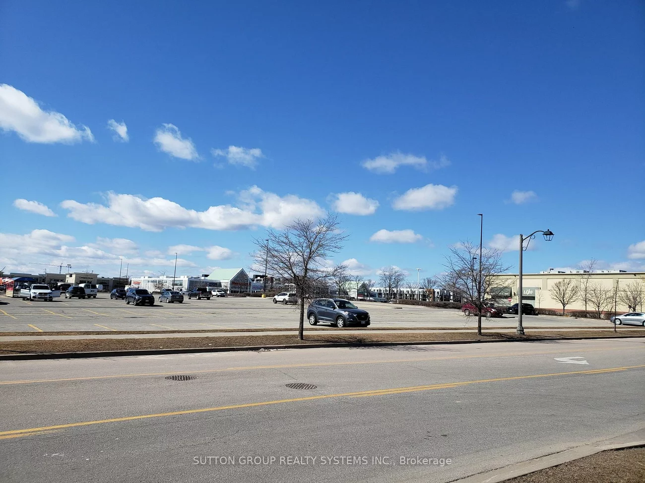 2472, Post, 1015 - RO River Oaks, Oakville