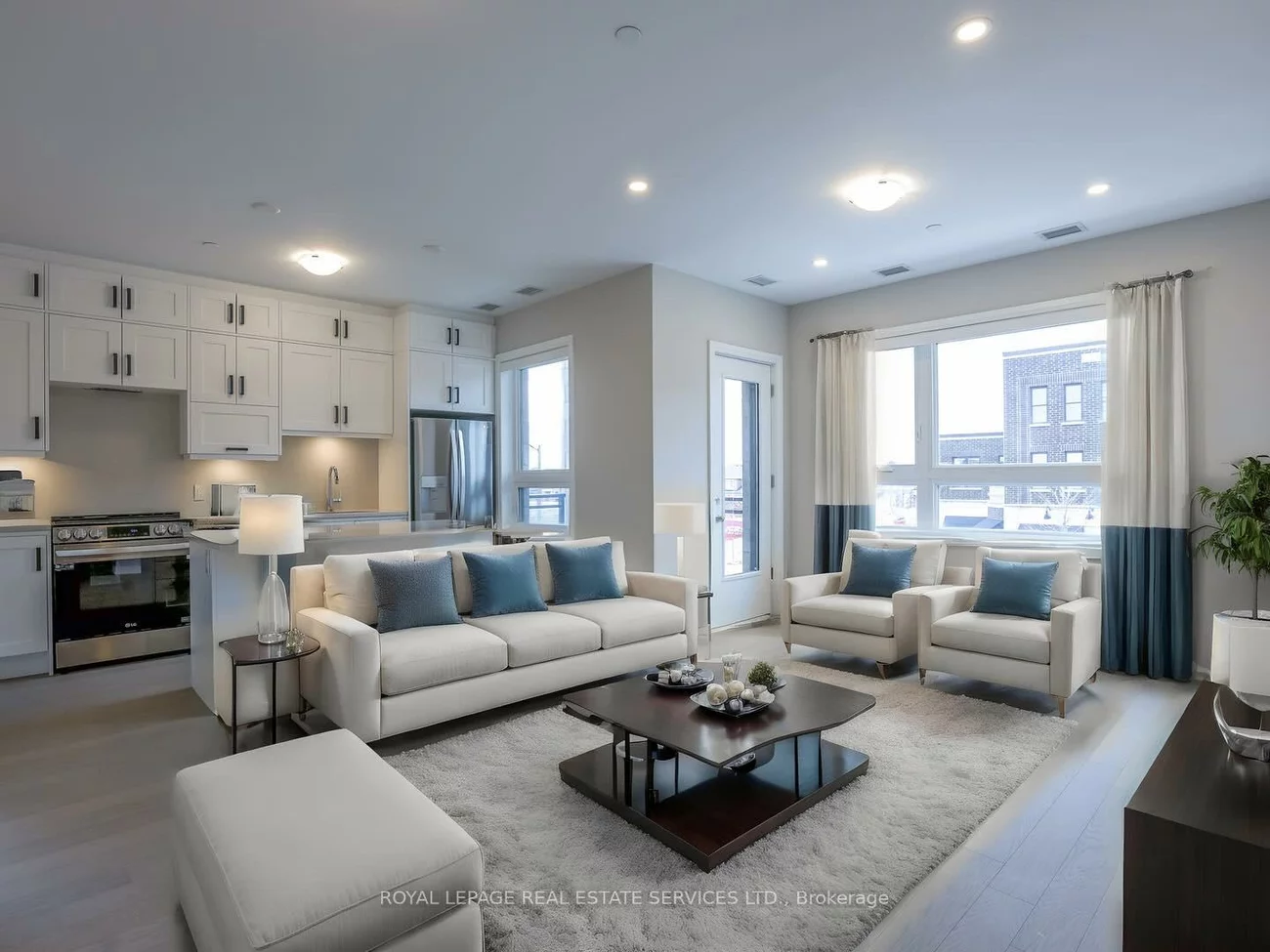 3285, CARDING MILL, 1008 - GO Glenorchy, Oakville