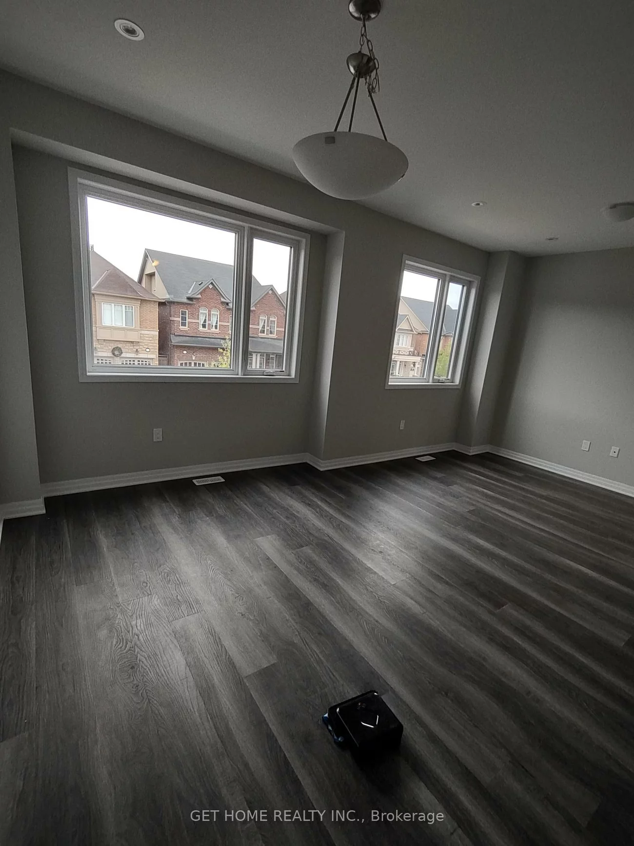 62, Kaitting, 1008 - GO Glenorchy, Oakville