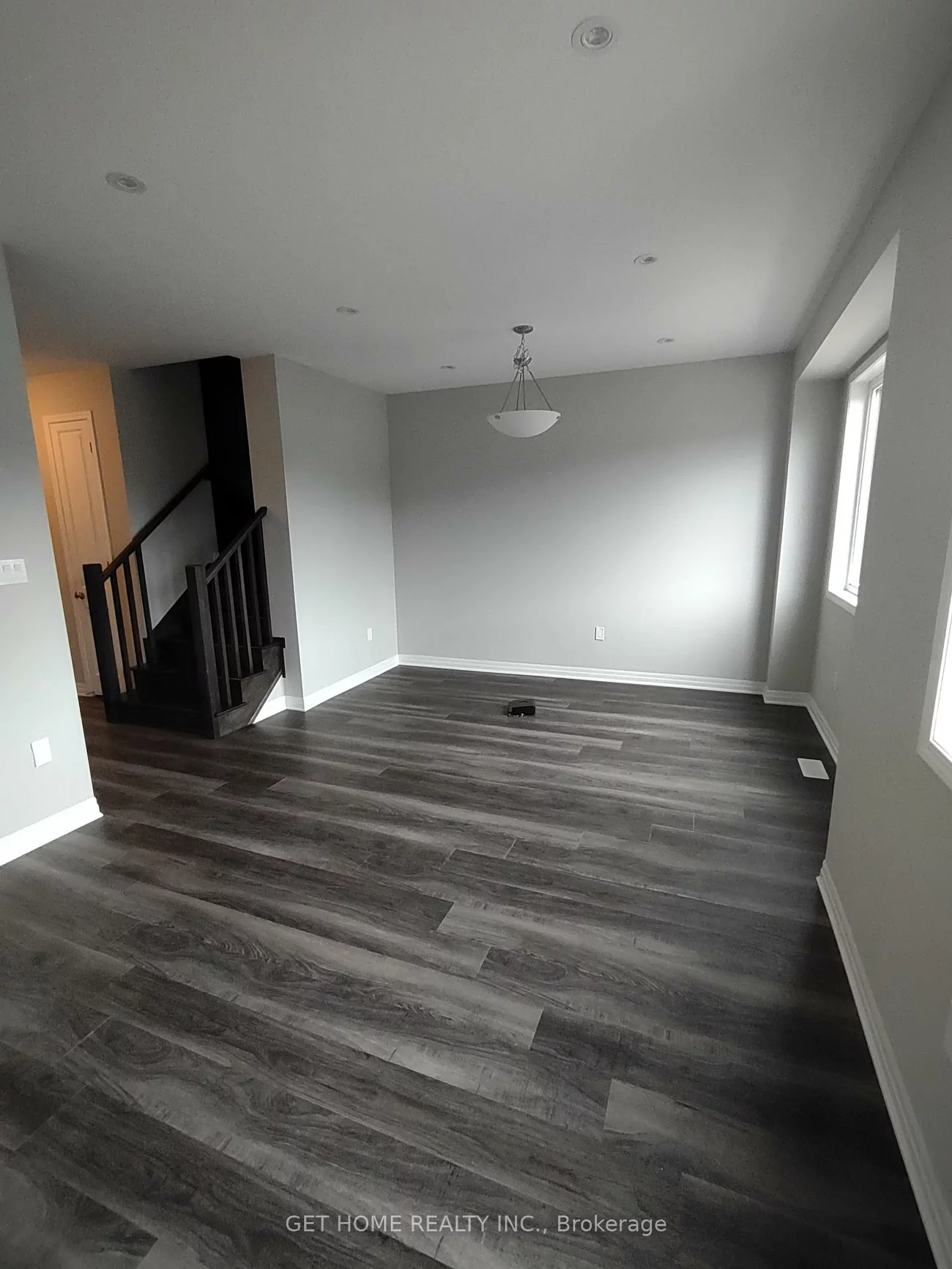 62, Kaitting, 1008 - GO Glenorchy, Oakville