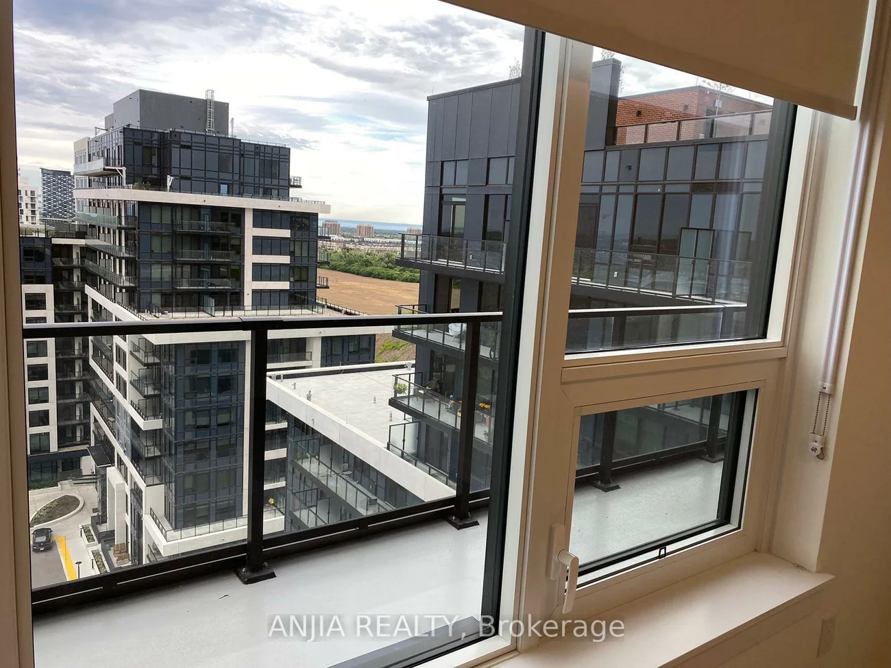 3220, William Coltson, 1010 - JM Joshua Meadows, Oakville