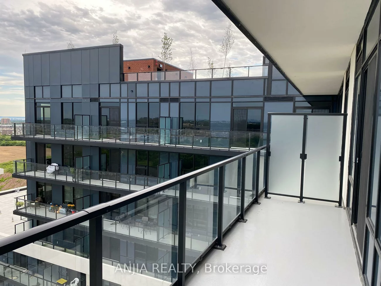 3220, William Coltson, 1010 - JM Joshua Meadows, Oakville