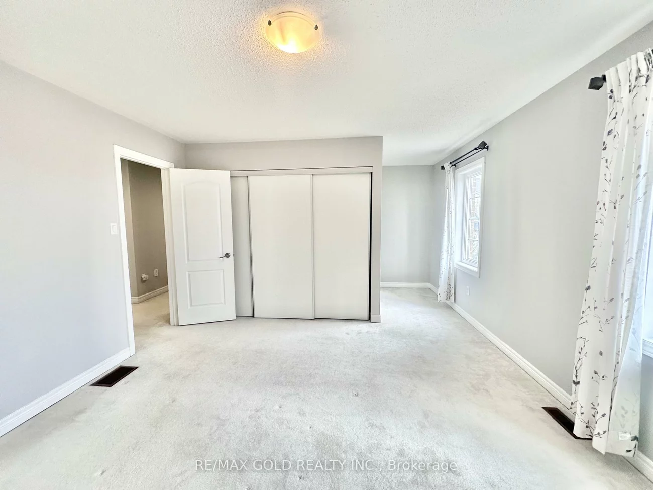 2361, Parkhaven, 1015 - RO River Oaks, Oakville