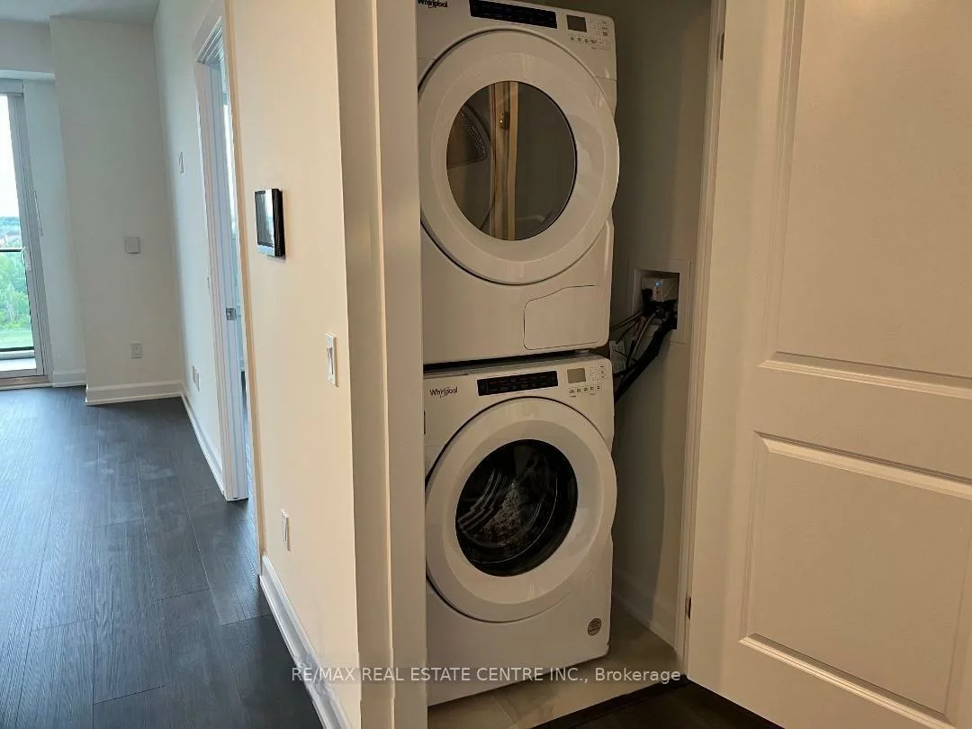 3220, William Coltson, 1010 - JM Joshua Meadows, Oakville