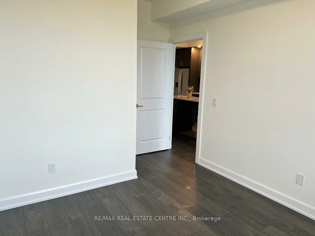 3220, William Coltson, 1010 - JM Joshua Meadows, Oakville