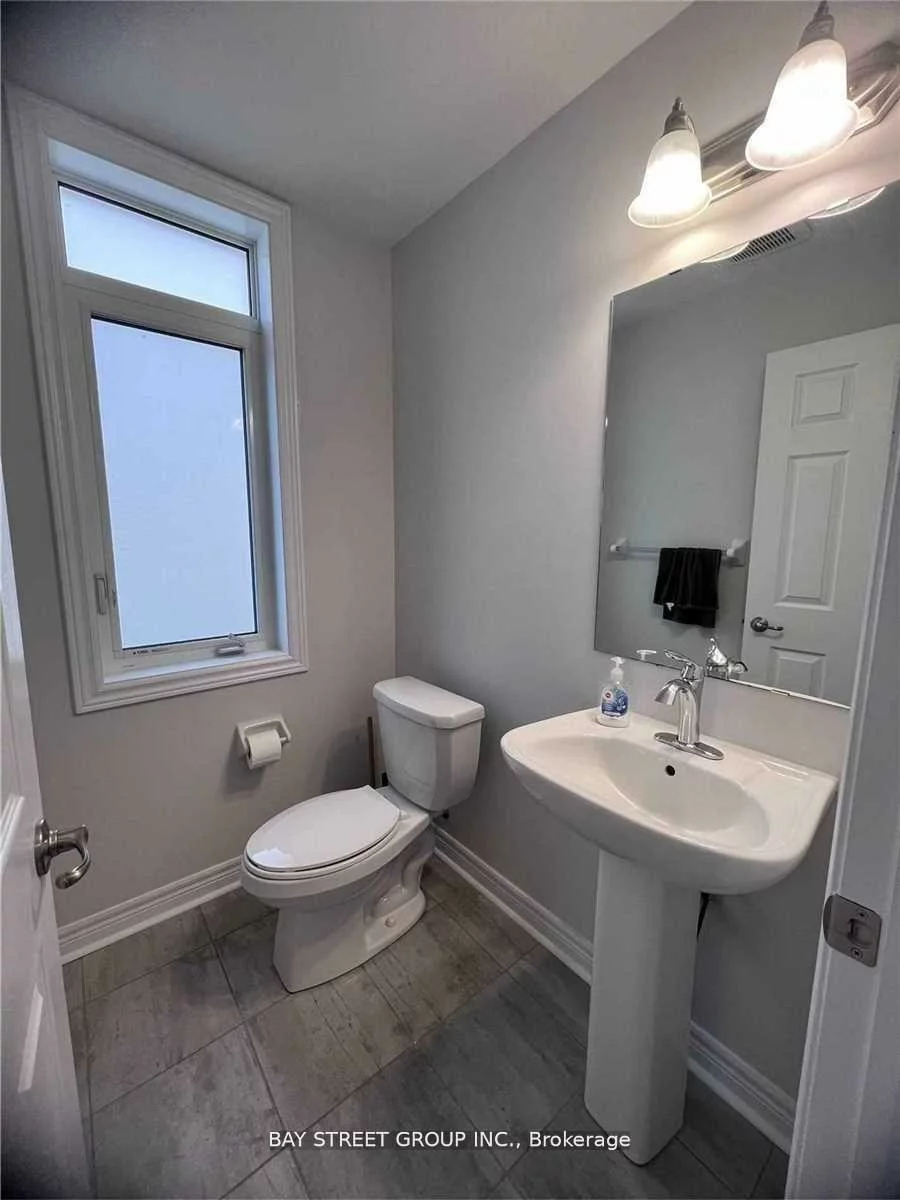 1005, DUNDAS, 1010 - JM Joshua Meadows, Oakville