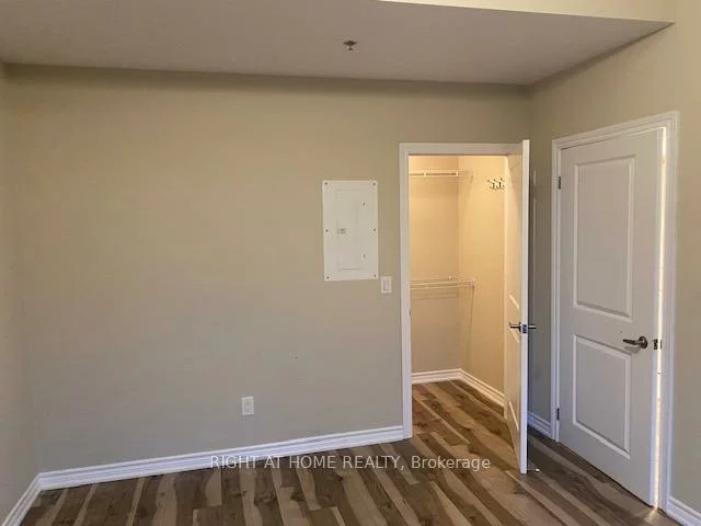 2490, Old Bronte, 1019 - WM Westmount, Oakville