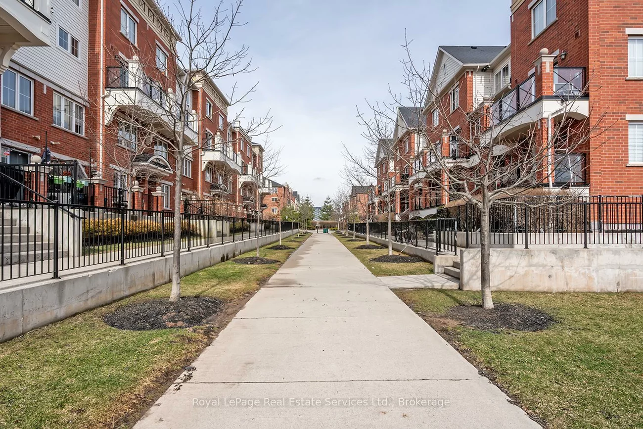 2480, Post, 1015 - RO River Oaks, Oakville