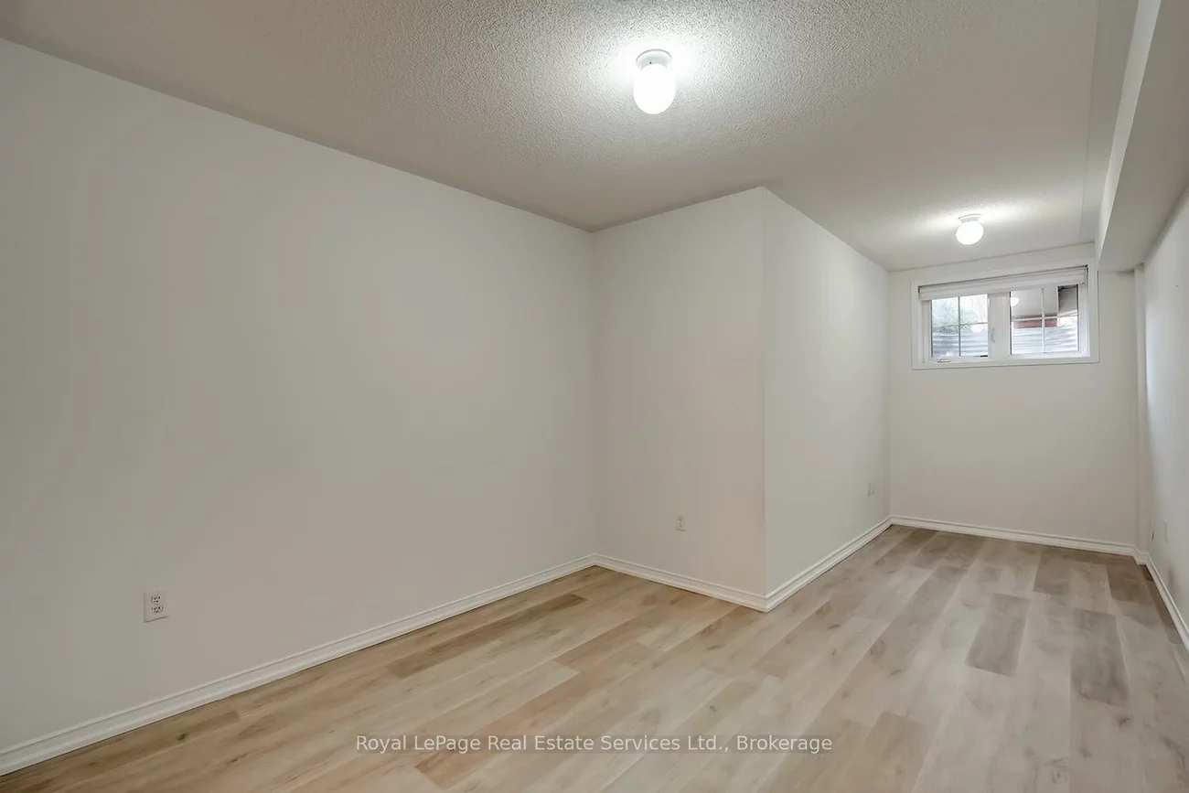 2480, Post, 1015 - RO River Oaks, Oakville