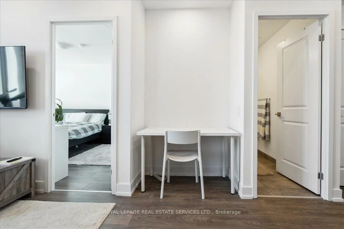 297, Oak Walk, 1015 - RO River Oaks, Oakville