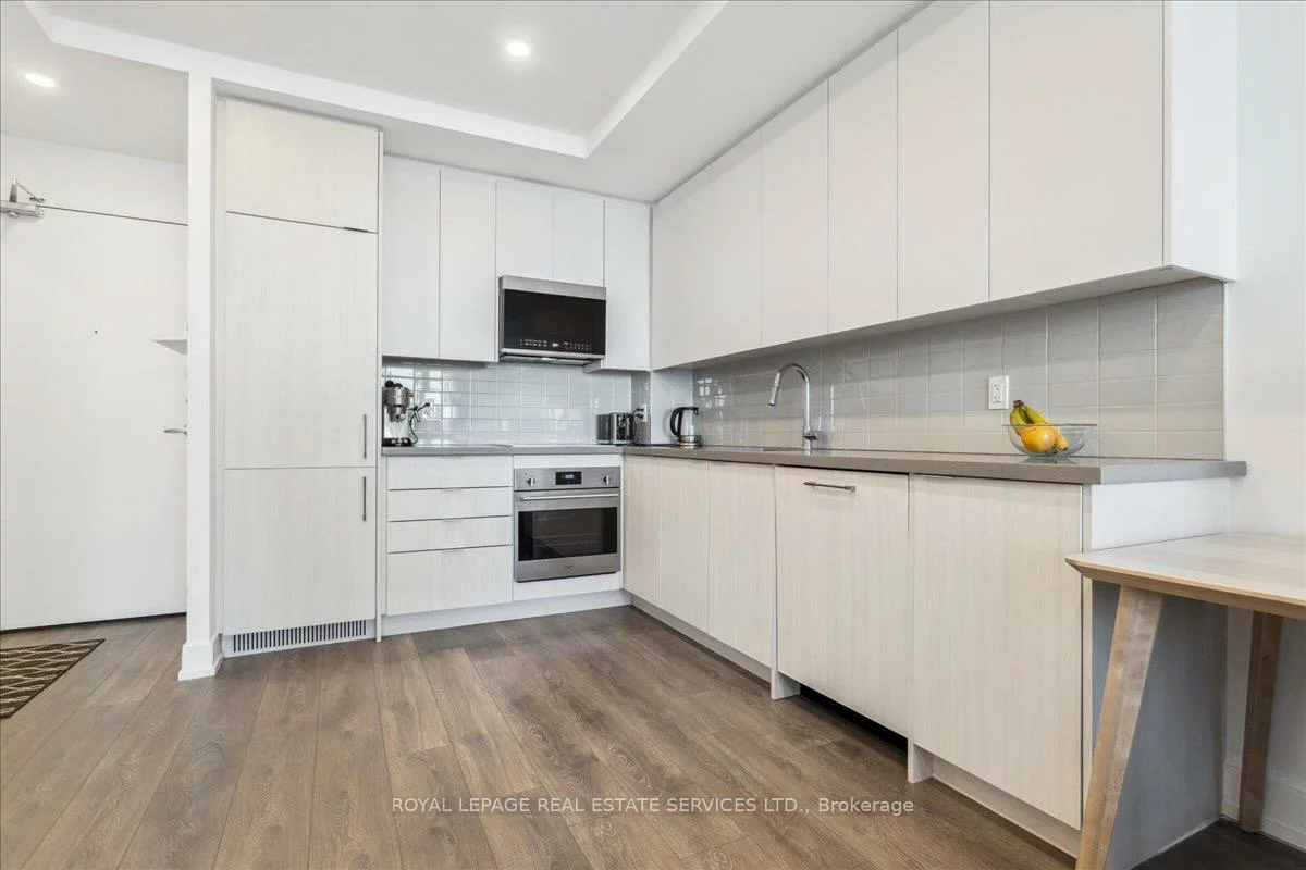 297, Oak Walk, 1015 - RO River Oaks, Oakville